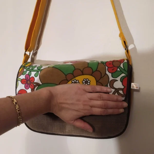 Sac besace Clothilde en tissu vintage et upcyclé – Image 5
