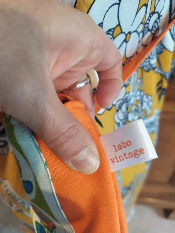 Pochette Dani en tissu vintage et upcyclé – Image 5
