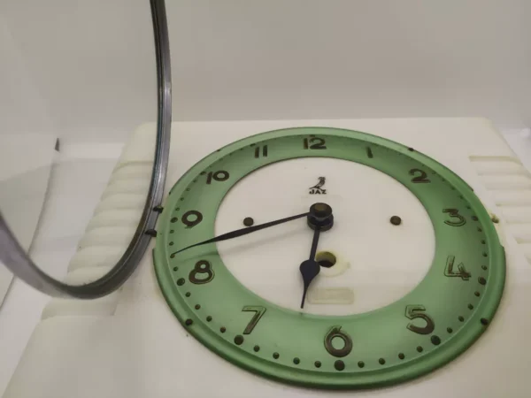 Horloge murale vintage de marque Jaz – Image 3