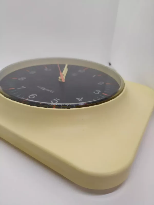 Horloge murale plastique de marque Philips années 70 – Image 4