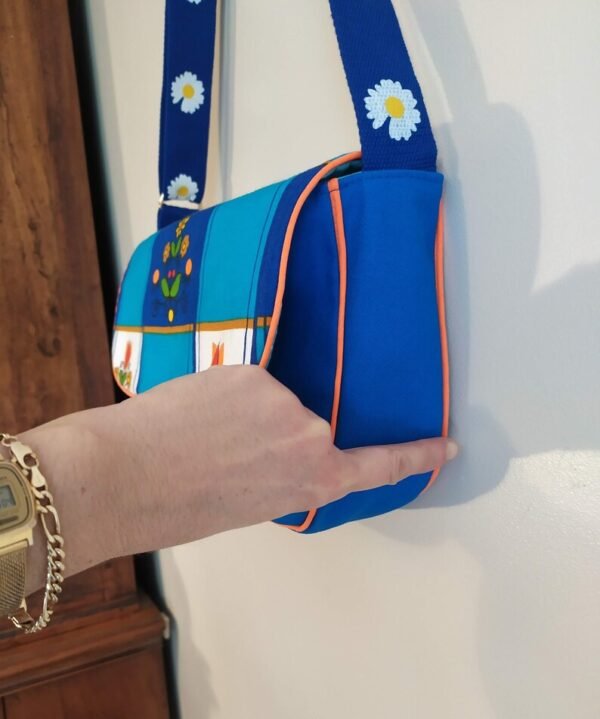 Sac Besace Barbara en tissu vintage et upcyclé – Image 6