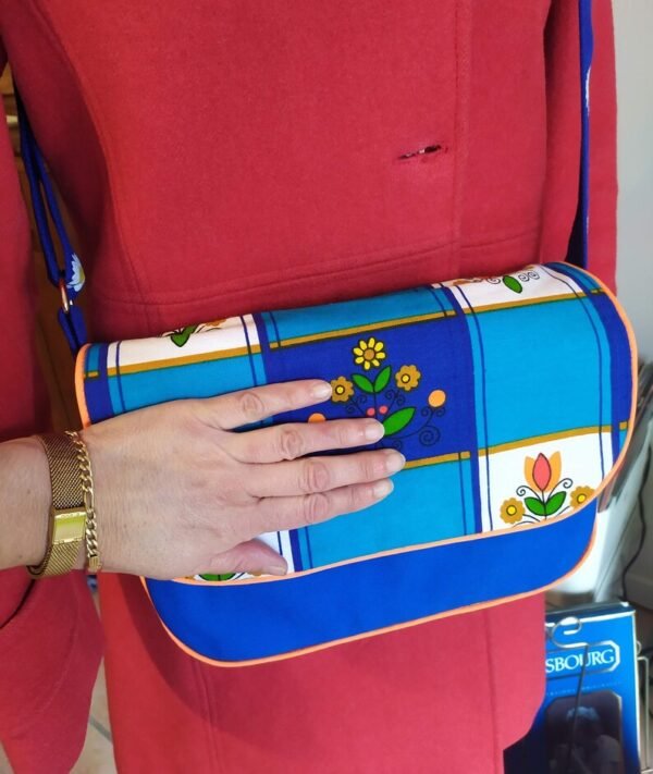 Sac Besace Barbara en tissu vintage et upcyclé – Image 7