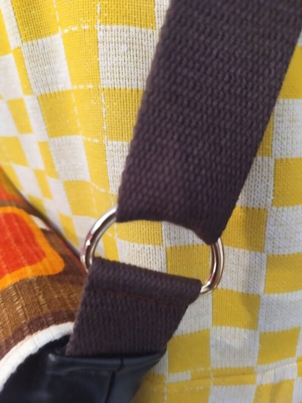 Sac bandoulière Chantal en tissu vintage et upcyclé – Image 4