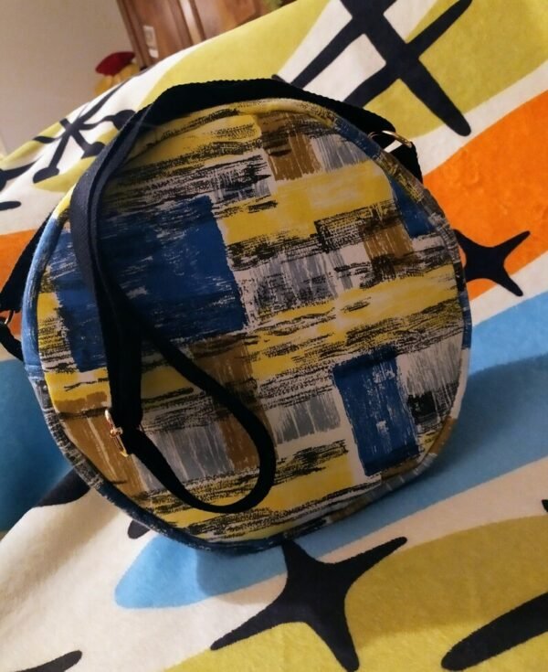 Sac bandoulière Martine en tissu vintage et upcyclé – Image 7
