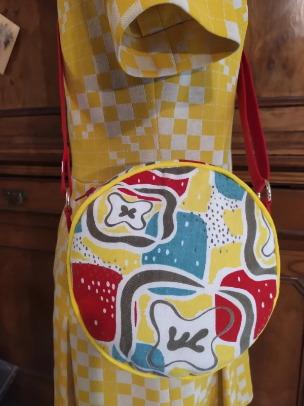 Sac à main Petula en tissu vintage et upcyclé – Image 10