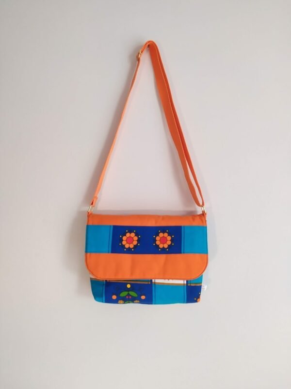 Sac bandoulière Sylvie en tissu vintage et upcyclé – Image 2