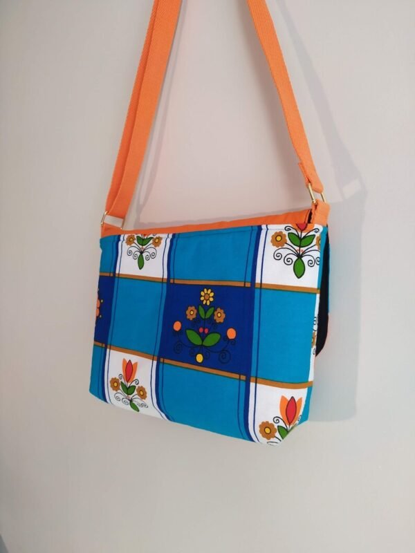Sac bandoulière Sylvie en tissu vintage et upcyclé – Image 8