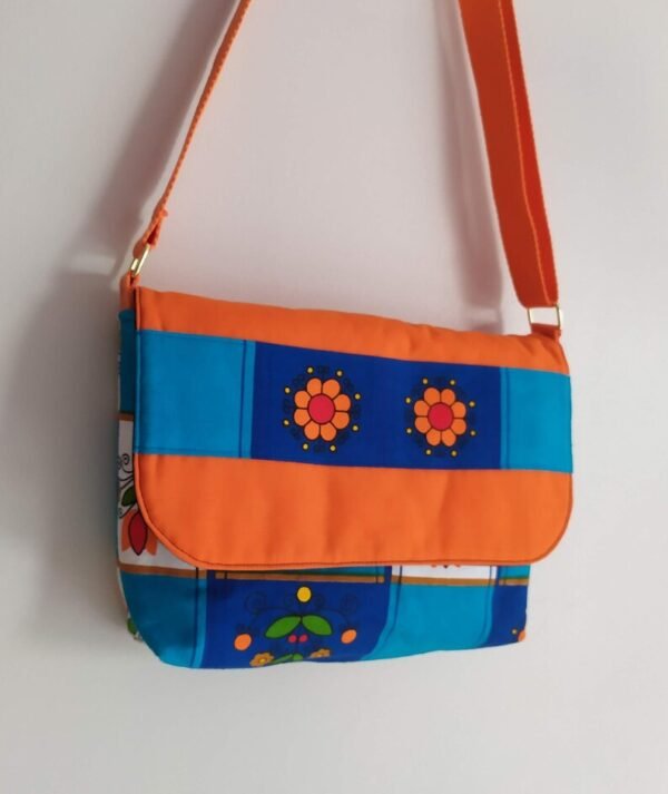 Sac bandoulière Sylvie en tissu vintage et upcyclé – Image 9