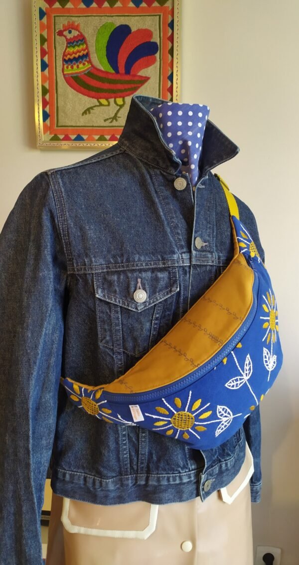 Sac banane Elsa en napperon vintage upcyclé – Image 4