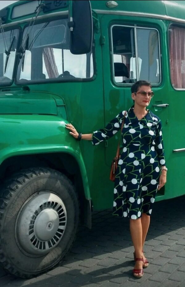 Robe vintage aux motifs géométriques – Image 8