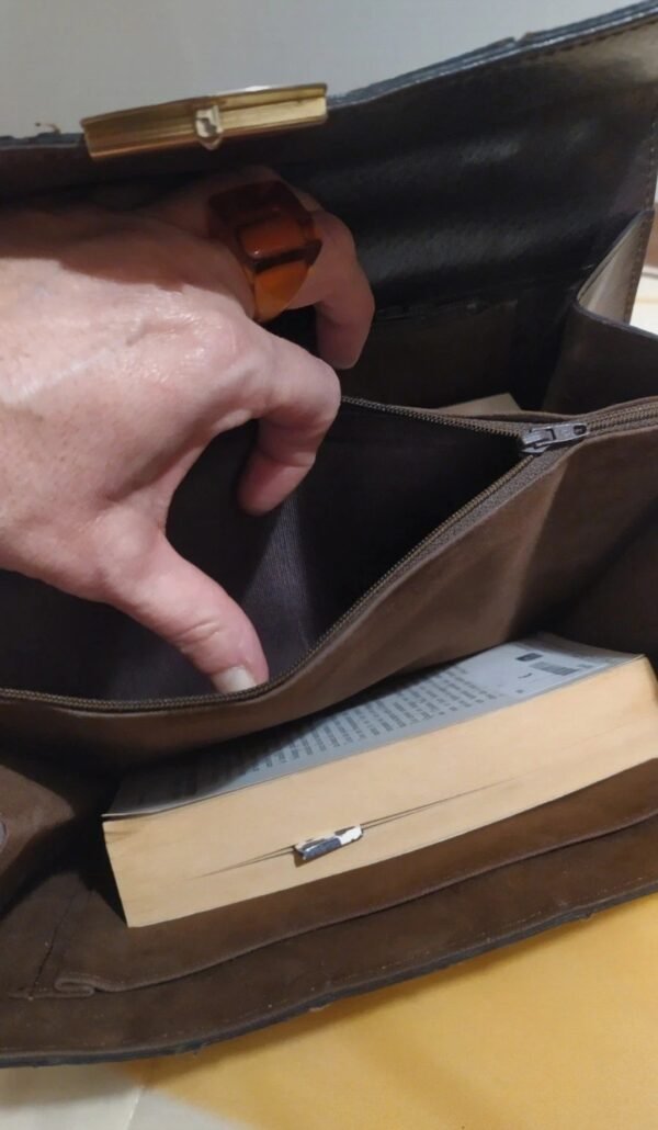 Sac vintage chic à serrure – Image 10