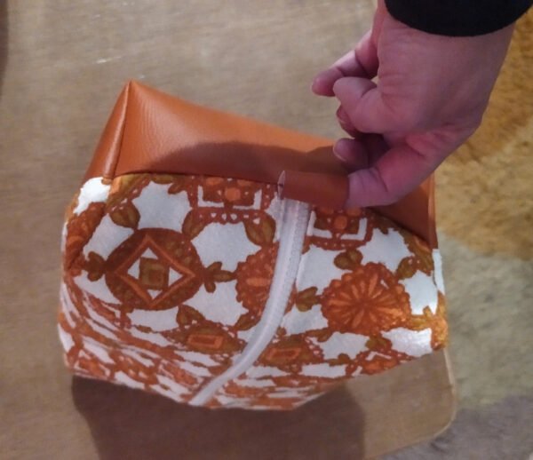 Trousse de toilette Jackie en tissu vintage et upcyclé – Image 4
