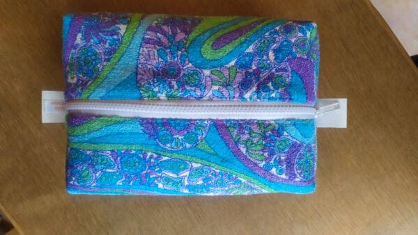 Trousse de toilette Midge en tissu vintage et upcyclé – Image 7
