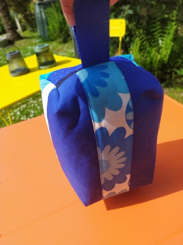 Trousse de toilette Amanda upcyclée – Image 5