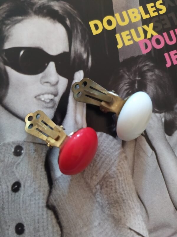 Boucles clips vintage 
rouge et blanc