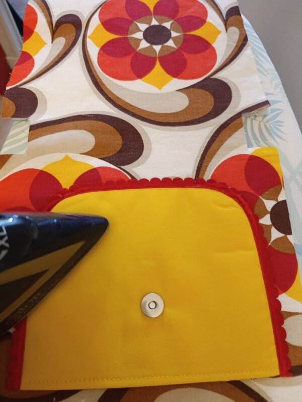 Pochette XL Simone et Stéphanie En tissus vintage et upcyclés – Image 2