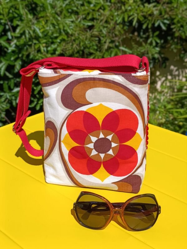 Pochette XL Simone et Stéphanie En tissus vintage et upcyclés – Image 8