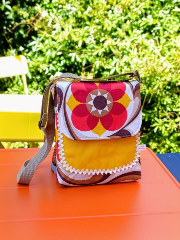 Pochette XL Sabine 
en tissus vintage et upcyclés