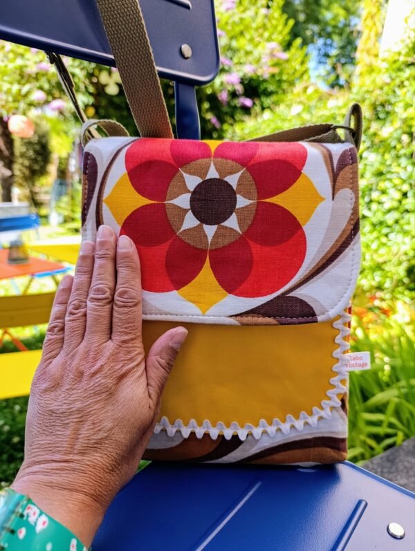 Pochette XL Sabine 
en tissus vintage et upcyclés – Image 7