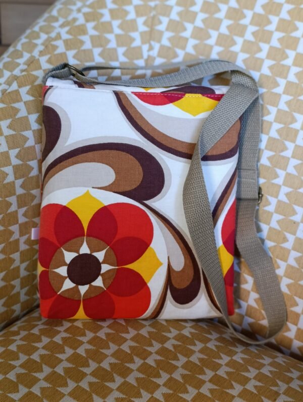 Pochette XL Sabine 
en tissus vintage et upcyclés – Image 5
