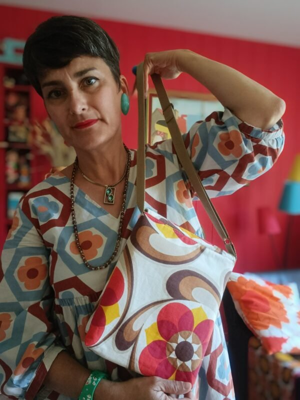 Pochette XL Sabine 
en tissus vintage et upcyclés – Image 3