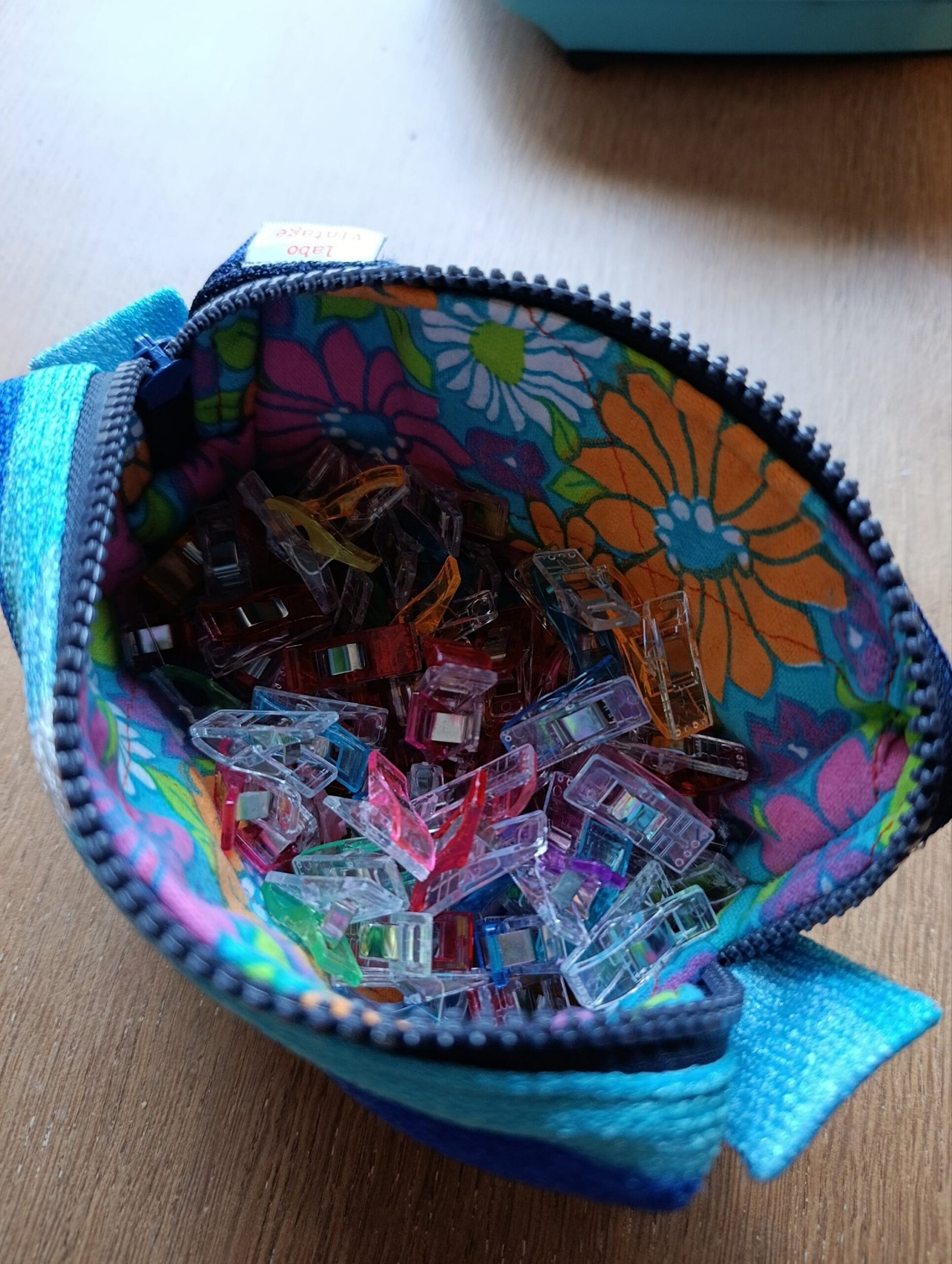 Trousse Tina en tissu des années 70 – Image 6